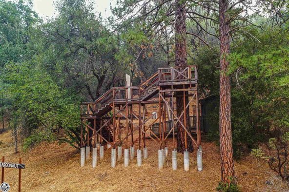 17301 Silver Spur Dr, Tuolumne, CA 95379
